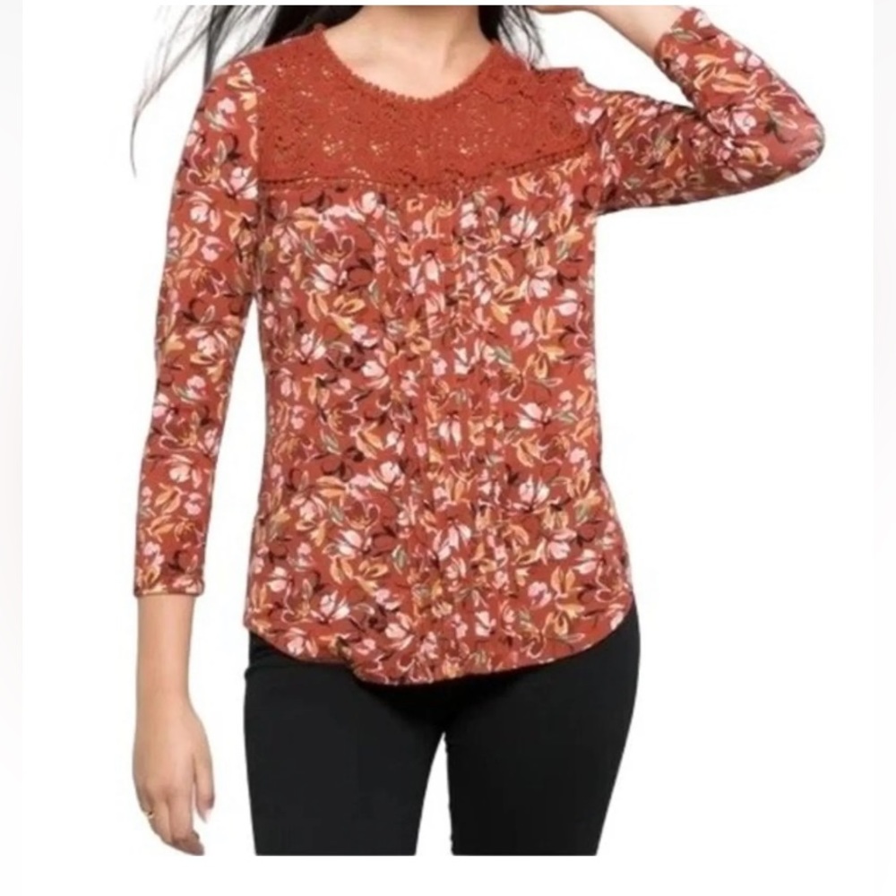 Daniel Rainn Stitch Fix Darrel Crochet Yoke Knit Floral Print Top Petite Medium‎